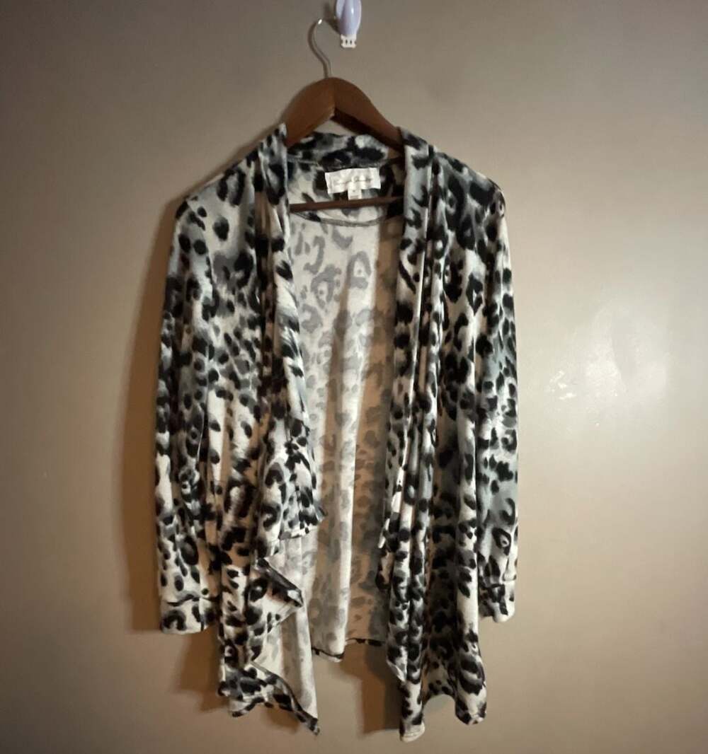 French Laundry Women's Black and Gray Leopard Print Open Front Waterfall Cardiga